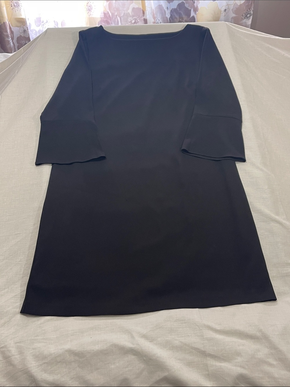 le Chateau Black Long Sleeve Shift Dress